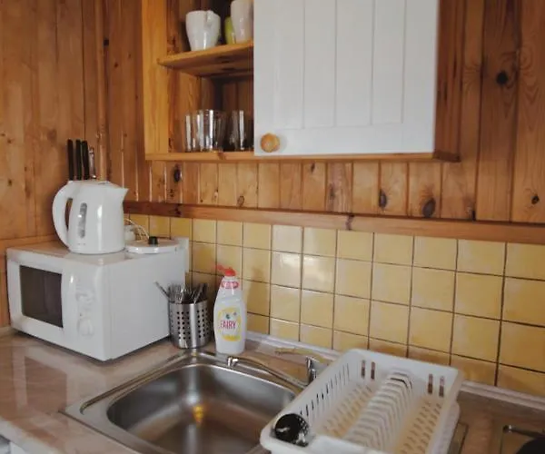 Letniskowe Sylwia 山林小屋 莱鲍